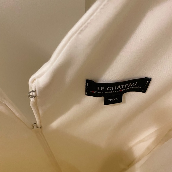 Le Chateau Dress - Picture 2 of 3